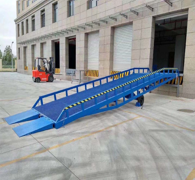 朝阳移动式登车桥装卸